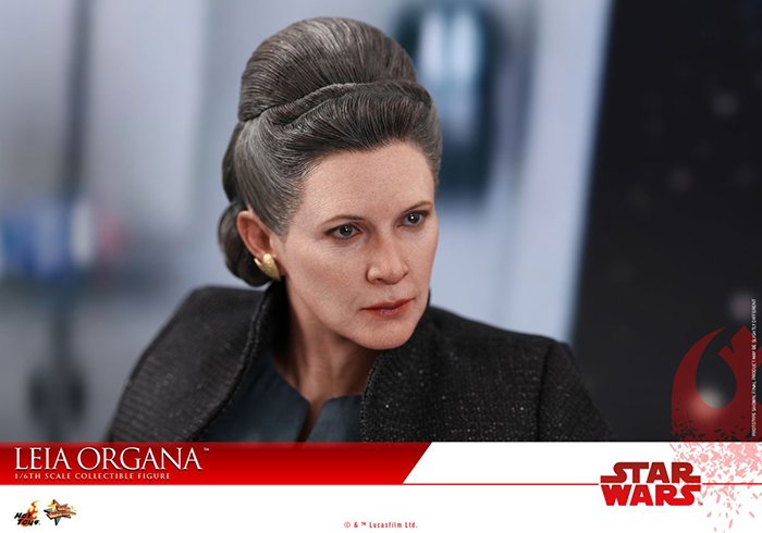 Leia Organa : la figurine Hot Toy des Derniers Jedi !
