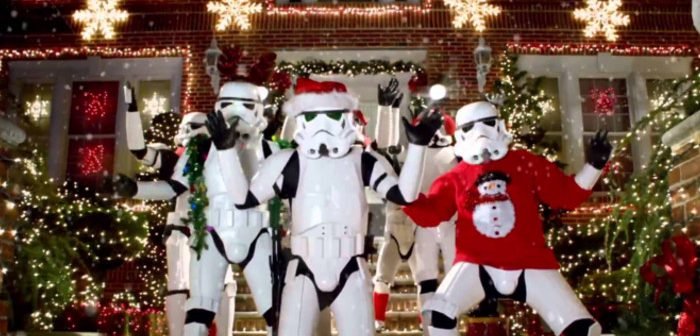 Star Wars : les 5 meilleurs cadeaux à offrir à Noël aux Jedi, aux Sith et aux petits et grands droïdes